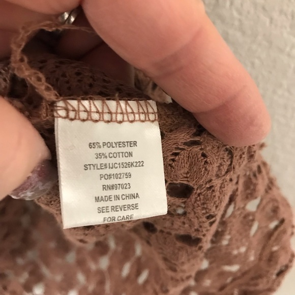 Pretty Rebellious Crocheted Tank Top - Picture 3 of 4